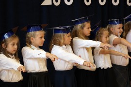 Dzień Edukacji Narodowej i uroczyste ślubowanie uczni&oacute;w klas pierwszych
